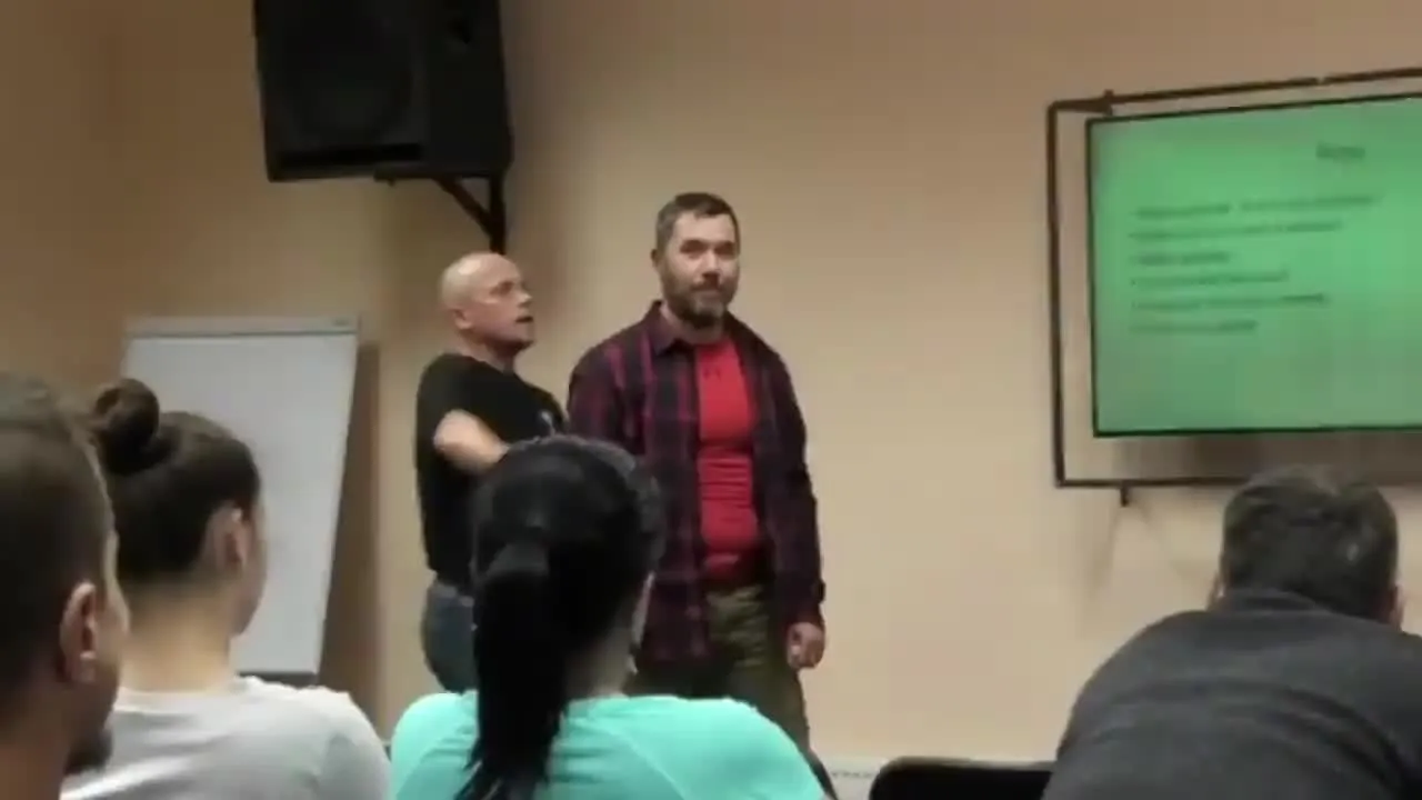 Školení, která připravují organizace na první minuty incidentu.